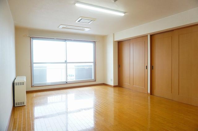 グランデIIの居間写真