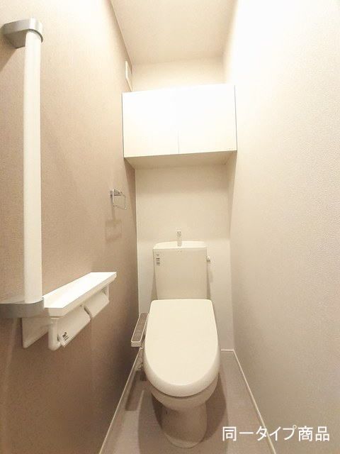 ＪＲ弥彦線 燕三条駅 徒歩14分 2階建 新築のトイレ写真
