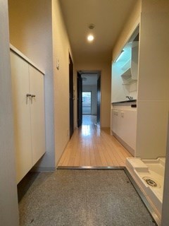 ライジングコート深江本町フラワーパークの玄関写真
