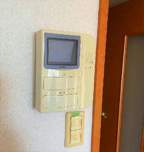 セキュリティ　モニター付きインターフォン
