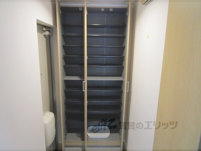 KISA・CARINAの内装写真