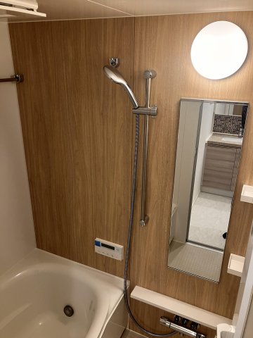 バス・シャワールーム　※別部屋の参考写真です。
