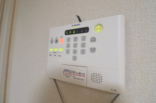 セキュリティ　※写真は別号室のものですので現状優先とさせていただきます