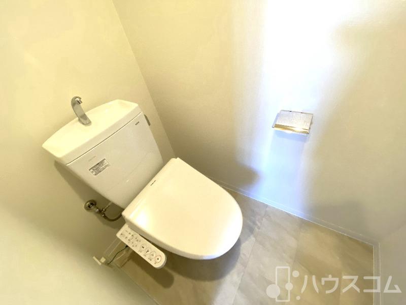 トイレ　冬場も安心の温水洗浄便座！