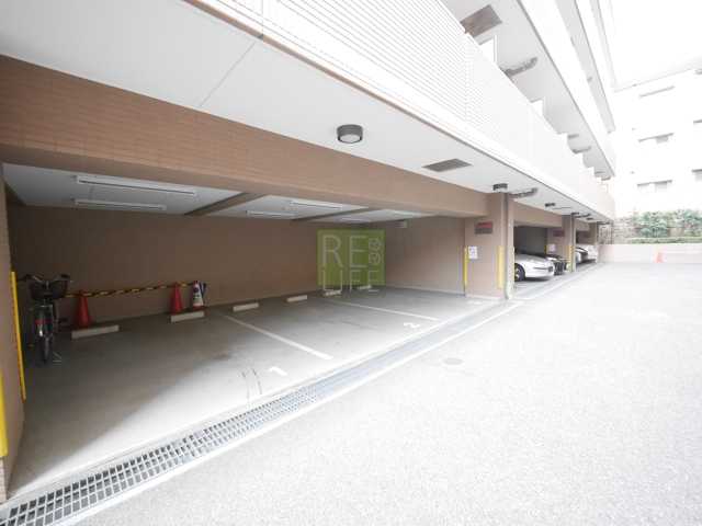 駐車場　パレステュディオ神楽坂