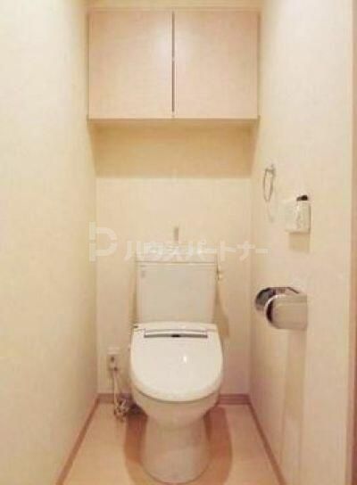 東京メトロ日比谷線 八丁堀駅 徒歩5分 11階建 築22年のトイレ写真
