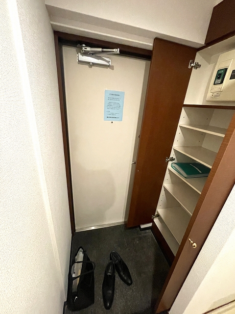 ステージファースト幡ヶ谷 Iの玄関写真