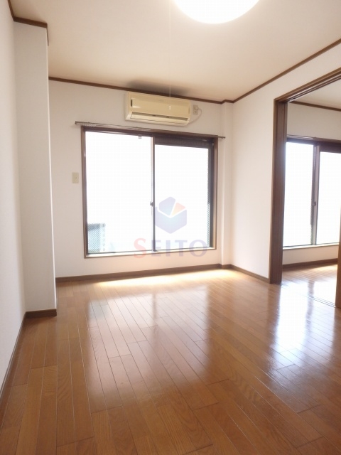 コーポ北川の居間写真