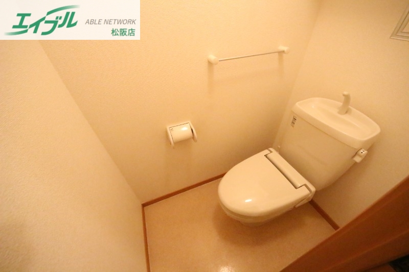 トイレ　同型タイプの写真です