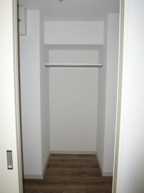 AZMONDの内装写真