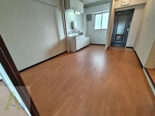 石上マンションの居間写真