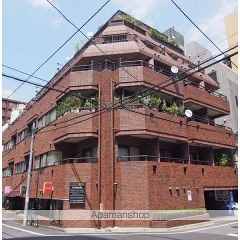 ロイヤルハイツ新宿御苑の外観写真