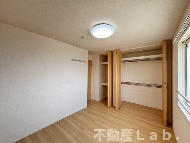 収納　※同型タイプのお写真です。