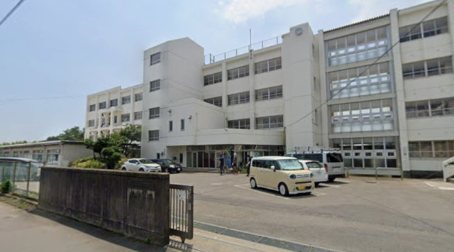中学校　土浦市立土浦第二中学校（中学校）まで650m
