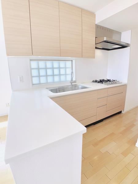 キッチン　写真は同タイプ住居です。