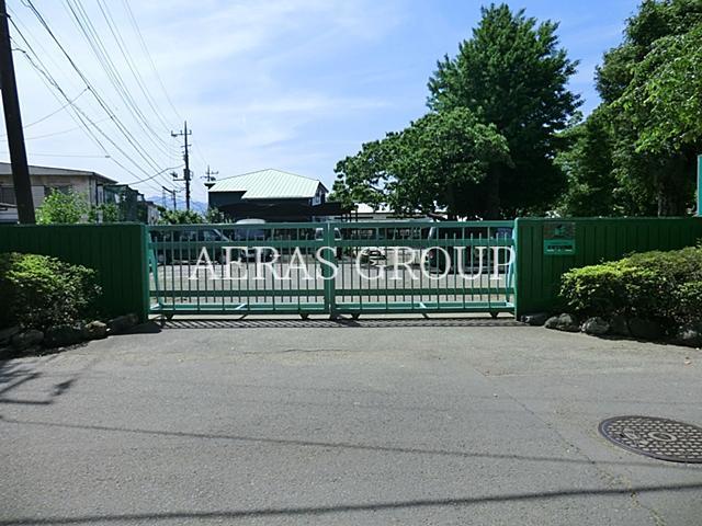 幼稚園・保育園　鈴鹿幼稚園（幼稚園・保育園）まで764m