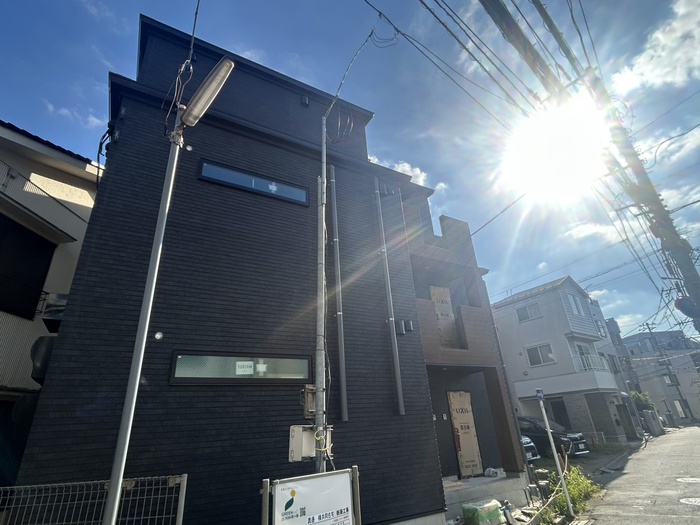 建物外観　建築中