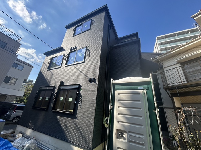 建物外観　建築中