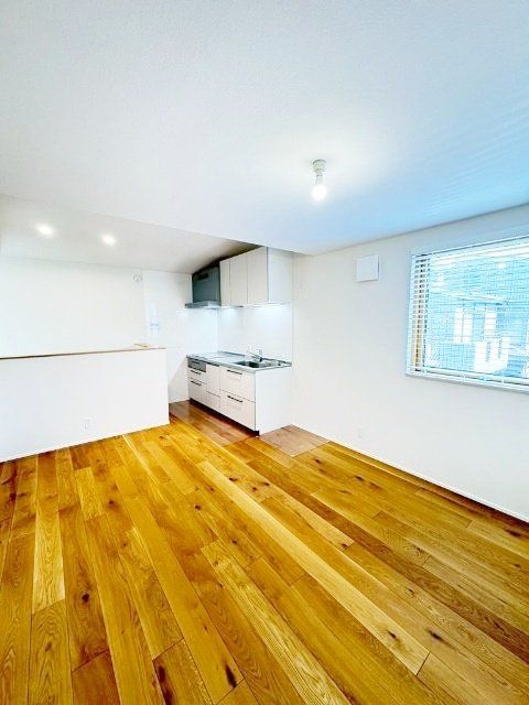 WELLNEST ROOM 大岡山の居間写真