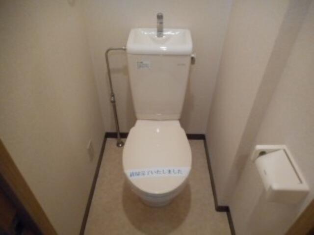 ＪＲ総武線 千葉駅 徒歩8分 7階建 築26年のトイレ写真