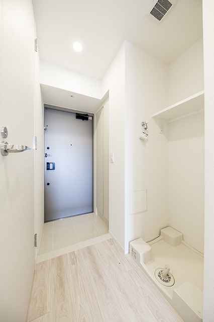 玄関　※写真は同タイプ住戸です。