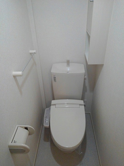 コンフォートWのトイレ写真