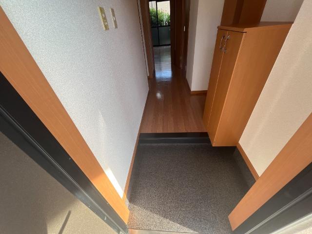 玄関　落ち着いた玄関です