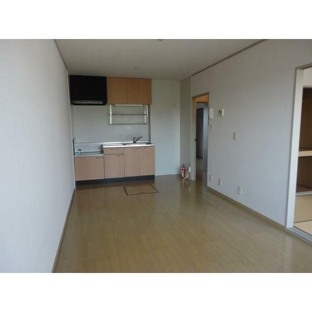 セジュール悠祥の居間写真