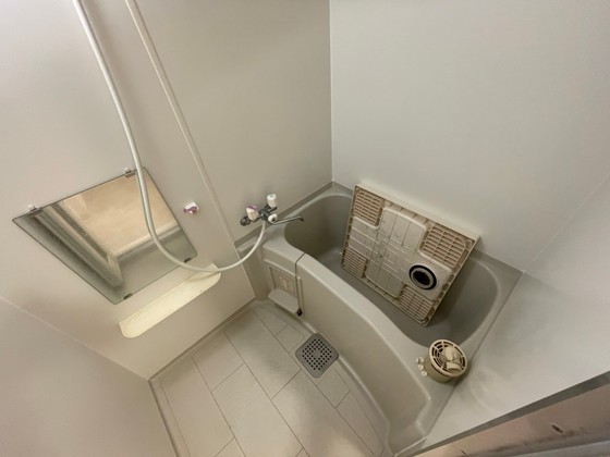 バス・シャワールーム　※別部屋の写真です