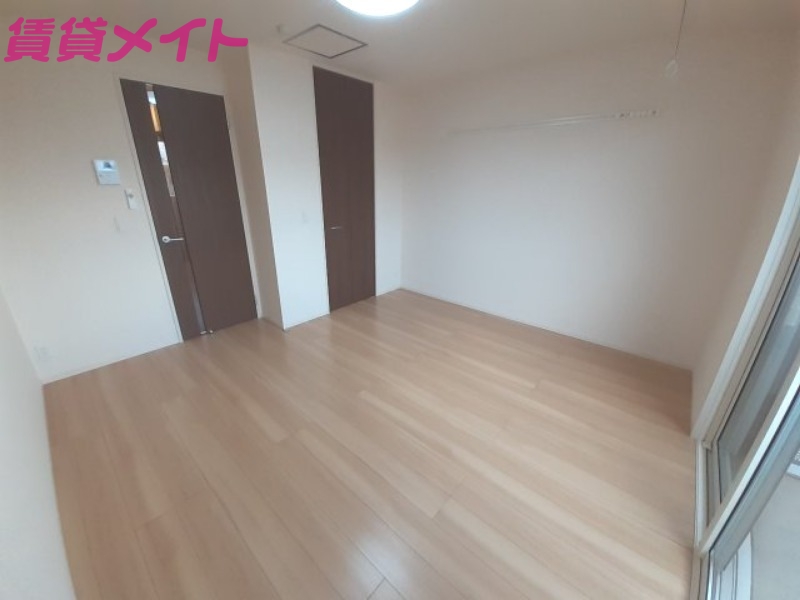 居室・リビング　別部屋同タイプ