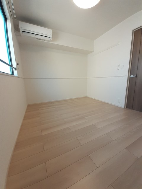 その他部屋・スペース　風通しも良い寝室です☆