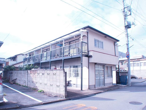 宇都宮市小幡のアパートの建物外観