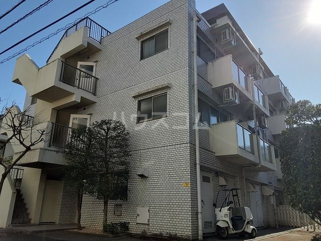 【大給坂マンションの建物外観】