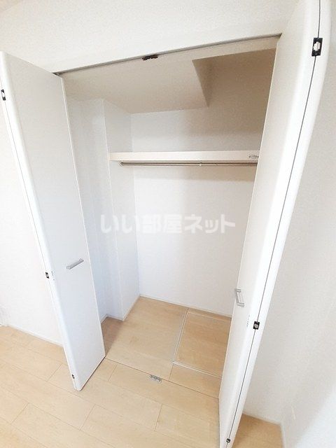 【津市栗真町屋町のアパートの収納】