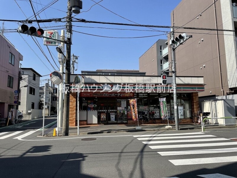 コンビニ　セブン-イレブン 豊島高松３丁目店（コンビニ）まで459m