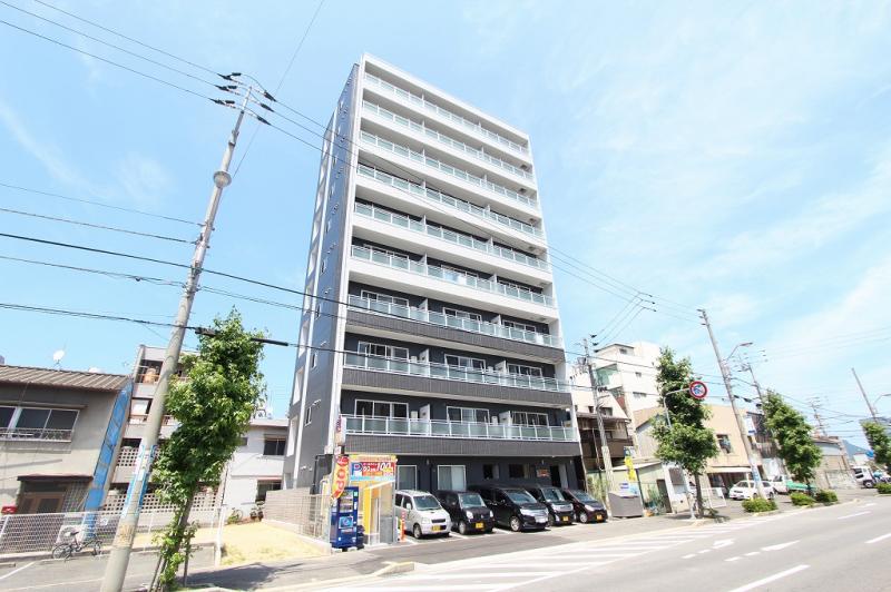 高松市本町のマンションの建物外観