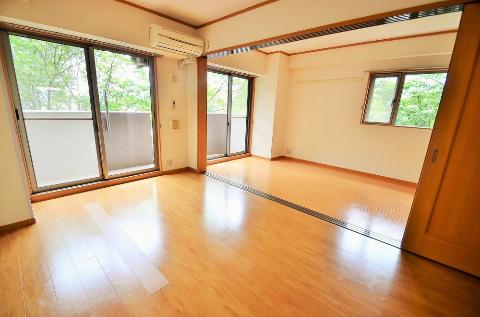 居室・リビング　リビング