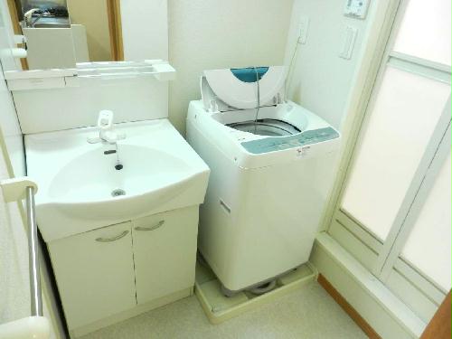 洗面設備　同タイプ物件の為、実際とは異なる場合がございます。