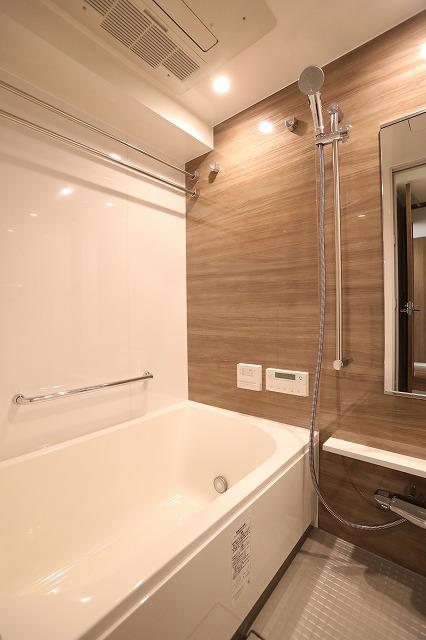 バス・シャワールーム　バス