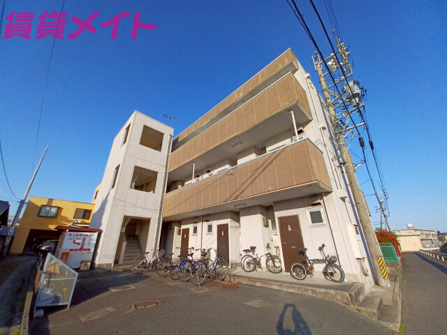 コーポ牛場の建物外観