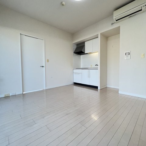 居室・リビング　同仕様タイプです