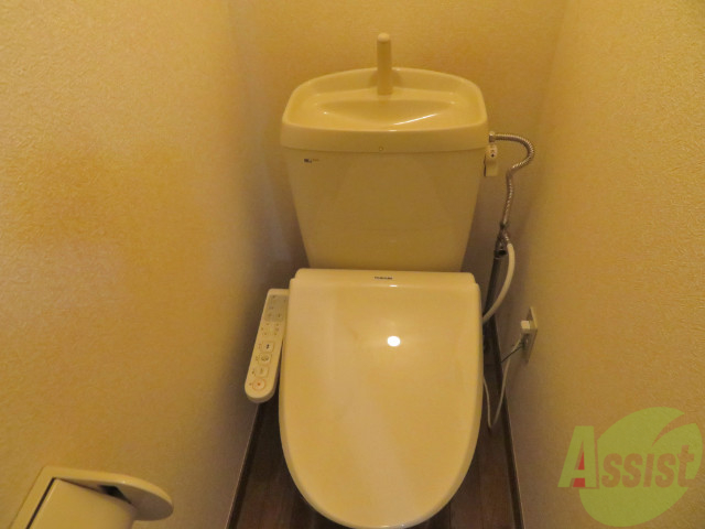 トイレ　トイレにはちゃんとウォシュレットもついてますよー
