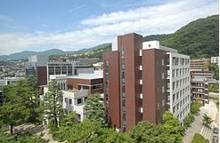 大学・短大　私立甲南大学岡本キャンパス（大学・短大）まで2228m