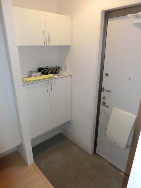 玄関　※別号室参考写真です