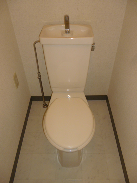 トイレ　温水洗浄便座はご自身で設置可能です♪