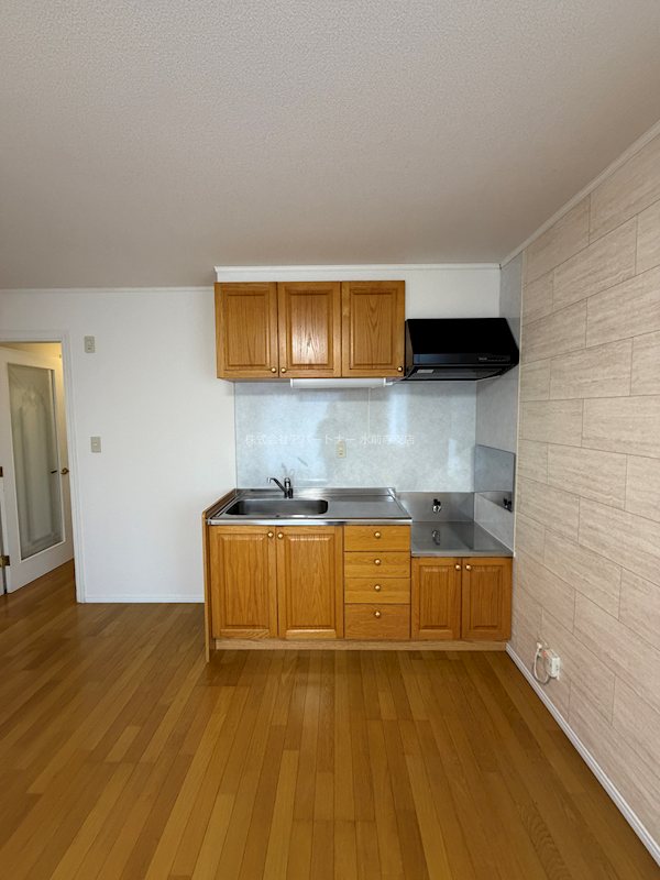 キッチン　十分な広さの台所♪お料理もはかどります！