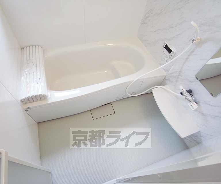 バス・シャワールーム　高級感があって素敵です・