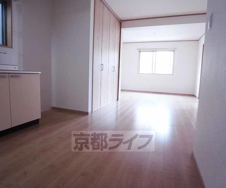 居室・リビング　広々とした綺麗なお部屋です！