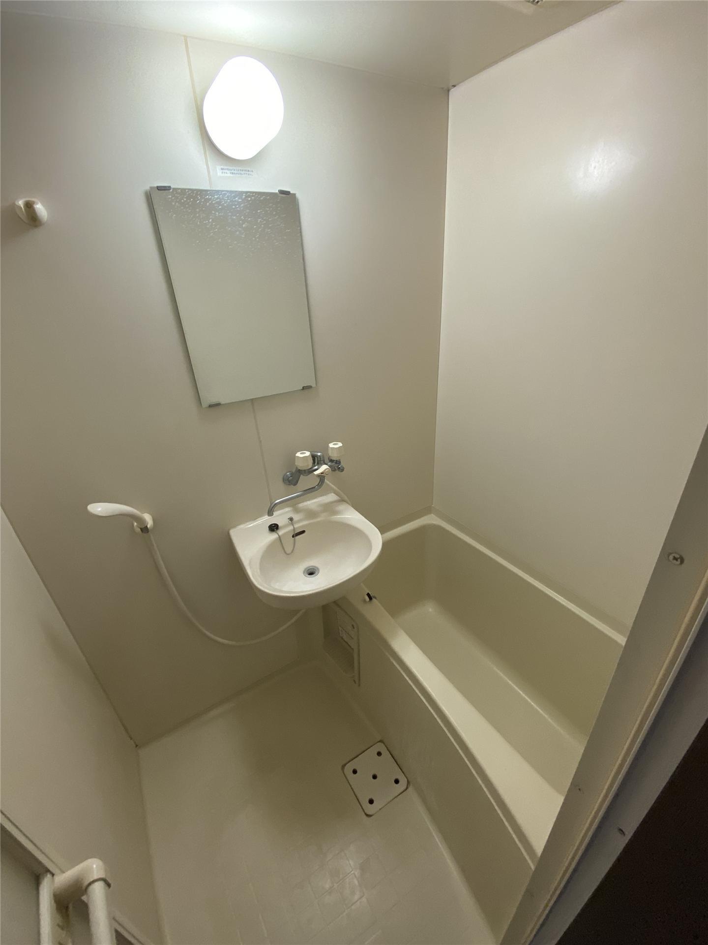 バス・シャワールーム　お風呂（洗面付き）