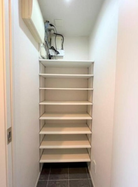 収納　シューズボックス